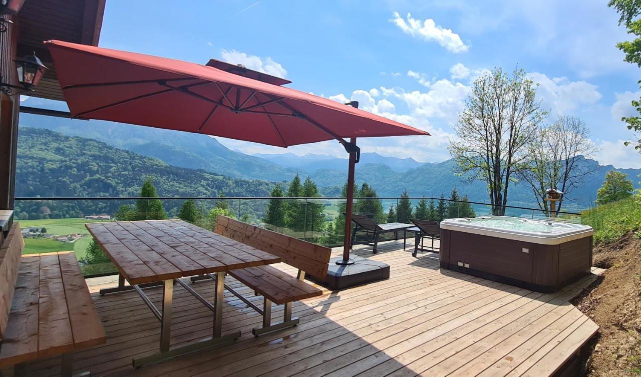 Ruhige Bergvilla In Alleinlage Am Mondsee Mit Seeblick Bergblick Und Whirlpool Innerschwand Dış mekan fotoğraf