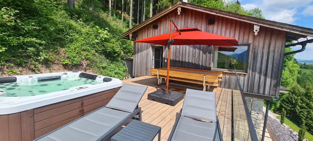 Ruhige Bergvilla In Alleinlage Am Mondsee Mit Seeblick Bergblick Und Whirlpool Innerschwand Dış mekan fotoğraf